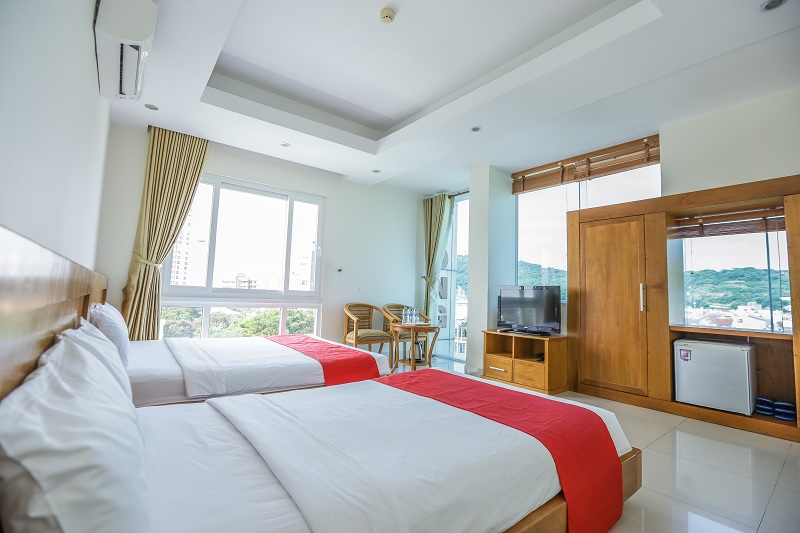 Caroline Sea Hotel cung cấp dịch vụ lưu trú giá rẻ.