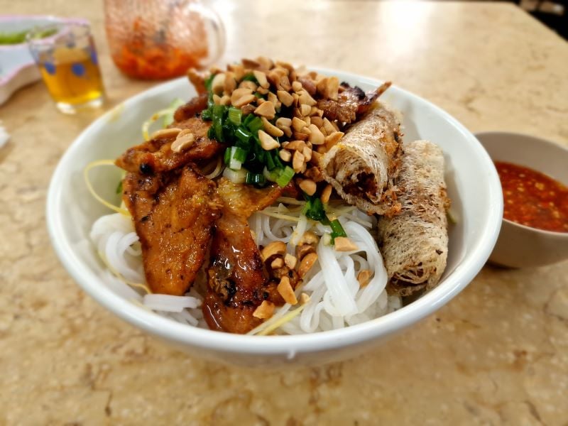 Bún thịt nướng Đà Lạt - An