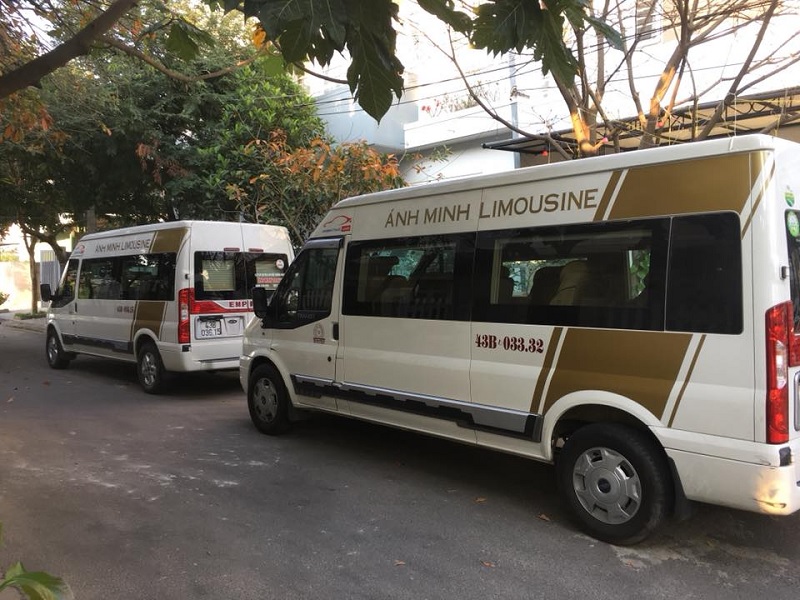 Bảo Ngọc Limousine.